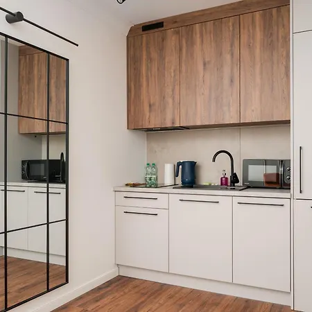 Krasinski Garden Elegant By Bookinghost Apartman *