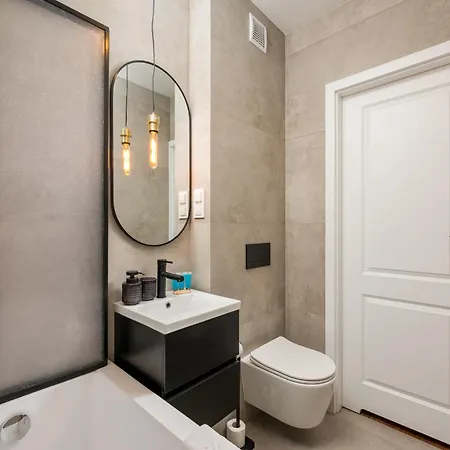 Krasinski Garden Elegant By Bookinghost Apartman Varsó