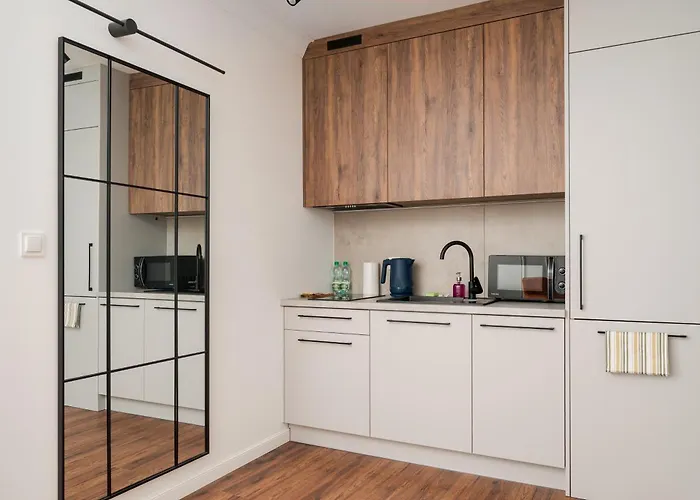 Krasinski Garden Elegant By Bookinghost Apartment *