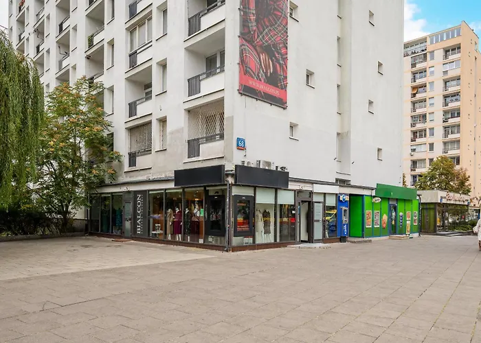 Apartment Krasinski Garden Elegant By Bookinghost